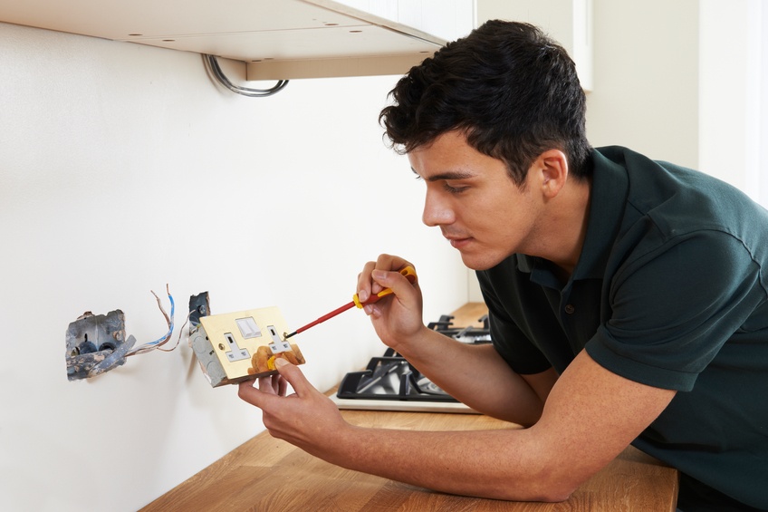 Herzing College Electrician Programs | Toronto | Cambridge